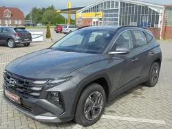Grau Neu 2025 Hyundai Tucson Select SUV | 29.990 € (Fairer Preis)