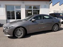 Grau Gebraucht 2023 Mercedes CLA180 Limousine | 27.990 € (Fairer Preis)