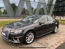 Grau Gebraucht 2019 Audi A4 S-Line Limousine | 19.990 €