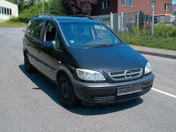 Schwarz Gebraucht 2004 Opel Zafira Van / Kleinbus | 2.699 €