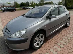 Grau Gebraucht 2004 Peugeot 307 Tendance Limousine | 700 € (Superpreis)