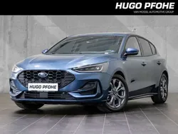 Chrome blue metallic Gebraucht 2024 Ford Focus ST-Line X Limousine | 25.850 € (Guter Preis)