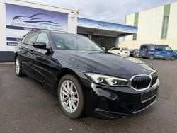 Schwarz Gebraucht 2022 BMW 318 Shadowline Kombi | 23.990 € (Superpreis)