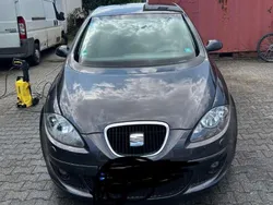 Schwarz Gebraucht 2004 Seat Altea Reference Van / Kleinbus | 1.100 € (Fairer Preis)