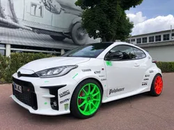 Weiß Gebraucht 2024 Toyota Yaris Limousine | 40.500 €