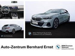 Schwarz Gebraucht 2024 BMW 520 M Sport Kombi | 51.300 € (Fairer Preis)