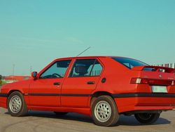 Rot Gebraucht 1991 Alfa Romeo 33 Quadrifoglio Verde Limousine | 11.950 €