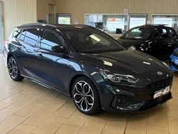Grau Gebraucht 2021 Ford Focus ST-Line X Kombi | 21.440 € (Guter Preis)