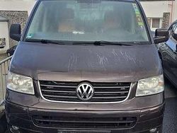 Braun Gebraucht 2003 VW T5 Van | 12.800 € (Teuer)