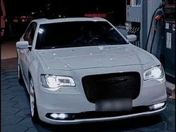 Weiß Gebraucht 2018 Chrysler 300C Limousine | 25.000 €