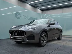 Grau Gebraucht 2024 Maserati Grecale GT SUV | 74.799 € (Fairer Preis)