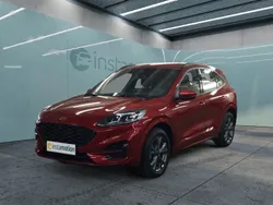 Rot Gebraucht 2024 Ford Kuga ST-Line SUV | 34.250 € (Fairer Preis)