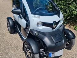 Weiß Gebraucht 2016 Renault Twizy Kleinwagen | 5.500 € (Fairer Preis)