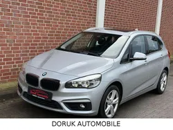 Silber Gebraucht 2015 BMW 218 Active Tourer Basis Van / Kleinbus | 10.990 € (Fairer Preis)