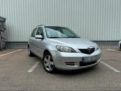 Silber Gebraucht 2004 Mazda 2 Active Kleinwagen | 1.111 € (Guter Preis)