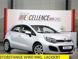 Silber Gebraucht 2015 Kia Rio Edition 7 Limousine | 7.991 € (Fairer Preis)
