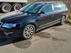 Schwarz Gebraucht 2009 VW Passat Sportline Kombi | 2.600 € (Superpreis)
