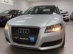 Silber Gebraucht 2009 Audi A3 Attraction Limousine | 10.900 €