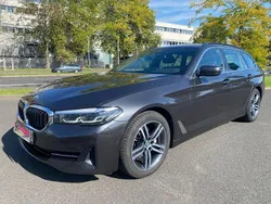 Grau Gebraucht 2021 BMW 520 Limousine | 20.450 € (Guter Preis)