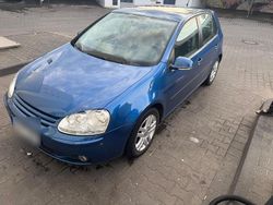 Blau Gebraucht 2006 VW Golf V Limousine | 1.900 € (Guter Preis)