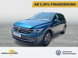Blau Gebraucht 2022 VW Tiguan Active SUV | 26.570 € (Guter Preis)