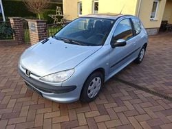 Grau Gebraucht 2003 Peugeot 206 Filou Limousine | 225 € (Superpreis)