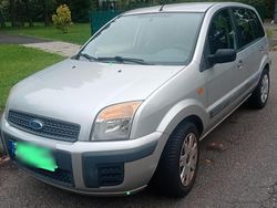 Grau Gebraucht 2008 Ford Fusion Kleinwagen | 2.200 € (Fairer Preis)