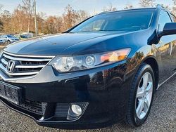 Schwarz Gebraucht 2011 Honda Accord Elegance Kombi | 9.499 € (Etwas zu teuer)