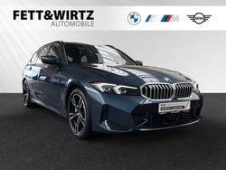 Arctic race blue metallic Gebraucht 2024 BMW 330 M Sport Kombi | 39.777 € (Superpreis)