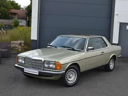 Silberdiestel metallic Gebraucht 1984 Mercedes 230 Coupé | 14.900 €