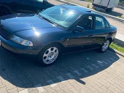 Blau Gebraucht 1996 Audi A4 Limousine | 1.050 € (Guter Preis)