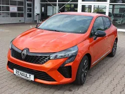 Orange Neu 2025 Renault Clio V Techno Limousine | 19.990 € (Fairer Preis)