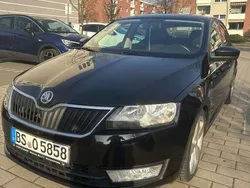 Schwarz Gebraucht 2013 Skoda Rapid Elegance Limousine | 7.000 € (Fairer Preis)