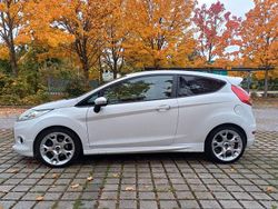 Weiß Gebraucht 2009 Ford Fiesta Sport Kleinwagen | 3.299 € (Fairer Preis)