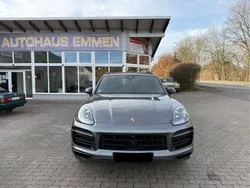 Grau Gebraucht 2020 Porsche Cayenne GTS SUV | 76.990 €