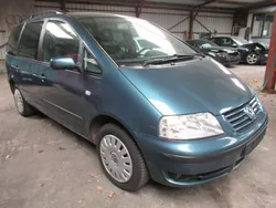 Blau Gebraucht 2002 VW Sharan Highline Van / Kleinbus | 2.150 € (Fairer Preis)