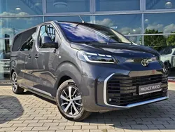 Titanium grey metallic Neu 2025 Toyota Proace Verso Team Kombi | 48.850 € (Fairer Preis)