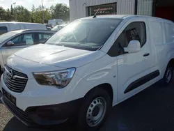 Weiß Gebraucht 2021 Opel Combo Edition Van / Kleinbus | 12.880 € (Fairer Preis)