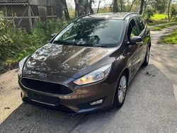 Braun Gebraucht 2018 Ford Focus Kombi | 9.490 € (Guter Preis)