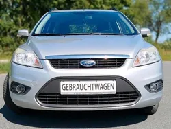 Silber Gebraucht 2011 Ford Focus Kombi | 3.950 €