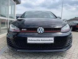 Schwarz Gebraucht 2015 VW Golf VII GTI Limousine | 14.450 € (Fairer Preis)