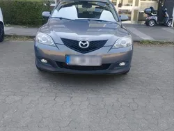 Grau Gebraucht 2006 Mazda 3 Inclusive Limousine | 2.300 € (Etwas zu teuer)