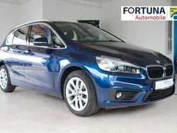 Mediterranblau metallic Gebraucht 2016 BMW 220 Van / Kleinbus | 15.980 € (Fairer Preis)