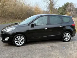Schwarz Gebraucht 2010 Renault Grand Scénic III Luxe Van / Kleinbus | 3.999 € (Fairer Preis)
