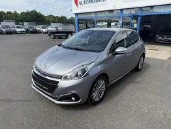 Grau Gebraucht 2019 Peugeot 208 Allure Kleinwagen | 9.720 € (Guter Preis)