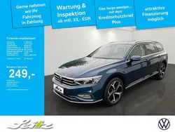 Aquamarinblau metallic Gebraucht 2022 VW Passat Elegance Kombi | 28.790 € (Teuer)
