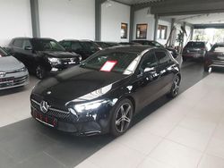Kosmosschwarz (metallic) Gebraucht 2018 Mercedes A200 Limousine | 20.990 € (Fairer Preis)
