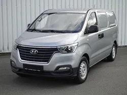 Grau Gebraucht 2019 Hyundai H-1 Van / Kleinbus | 14.900 €