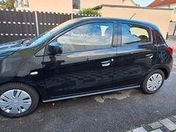 Schwarz Gebraucht 2019 Mitsubishi Space Star Kleinwagen | 8.100 € (Fairer Preis)