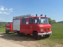 Rot Gebraucht 1980 Mercedes T2 Van | 16.666 €